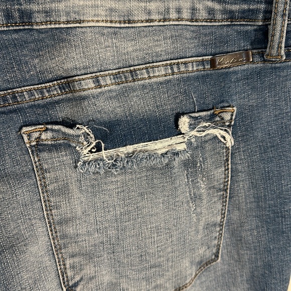 KanCan Gina Women's Plus Distressed Cropped Skinny Jeans sz 2XL - Picture 8 of 11